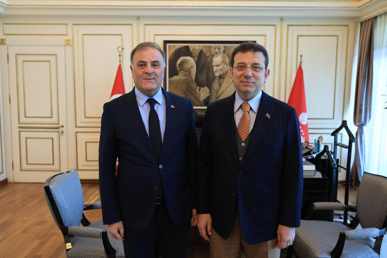 Son dakika: İBB Başkanı Ekrem İmamoğlu gözaltında İfade işlemleri sürüyor... Bakan Yerlikayadan Saraçhane açıklaması