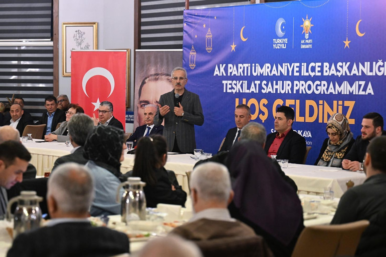Bakan Uraloğlu, AK Parti Ümraniye İlçe Başkanlığı Teşkilat Sahur Programında konuştu