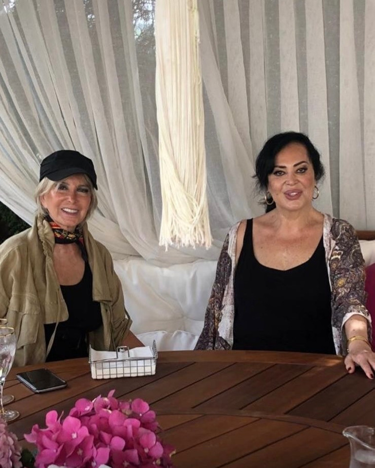 Yeşilçamın efsane ismi Filiz Akın hayatını kaybetti... Sanat dünyası yasta: Kalbimdeki yerin acıyor Filiz