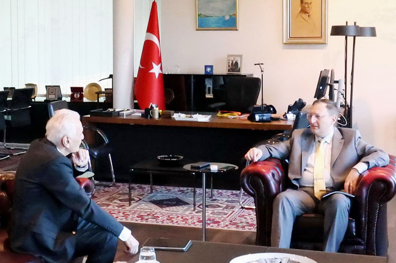 Yeni Berlin Büyükelçimiz Gökhan Turan göreve başladı