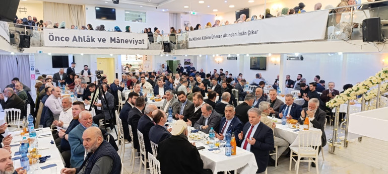 Avrupa’da yabancı, Türkiye’de gurbetçi olmak nedir bilirim