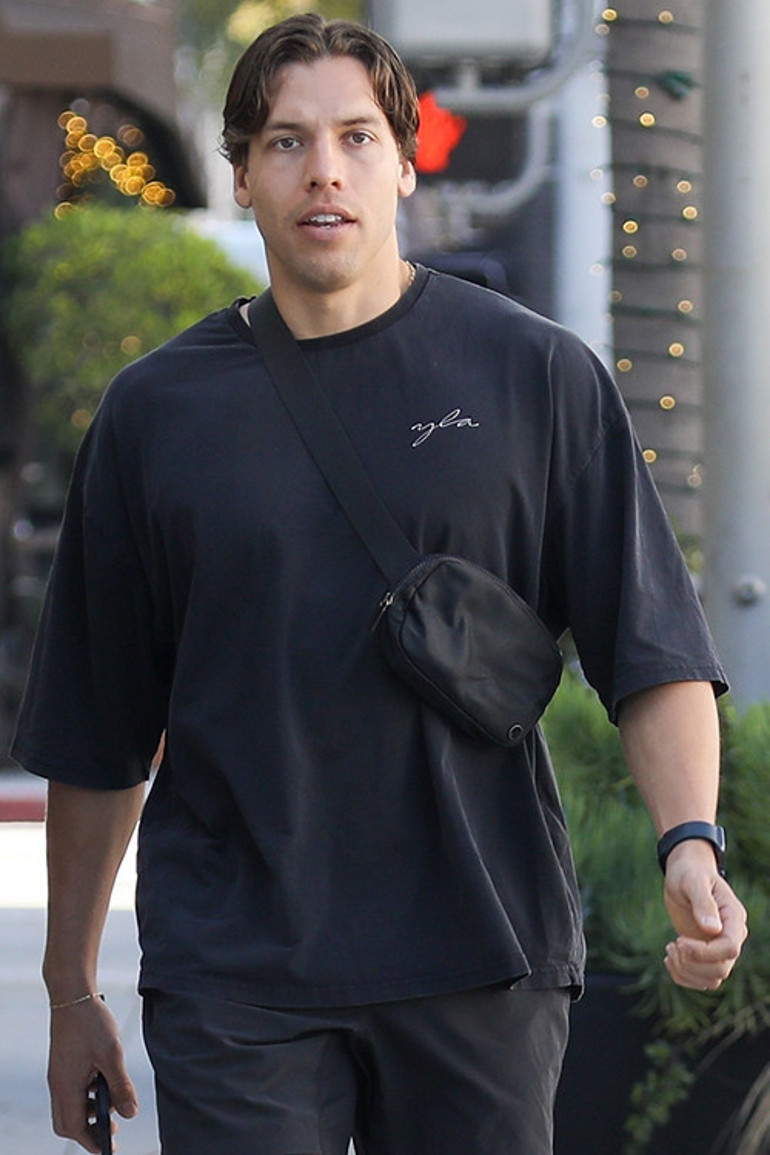 Altı yılda üç çocuk yapmışlardı: Ünlü çiftin mutlu yuvasından tatsız haberler geldi