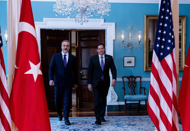 Son dakika... Dışişleri Bakanı Fidan, ABD Dışişleri Bakanı Rubio ile bir araya geldi