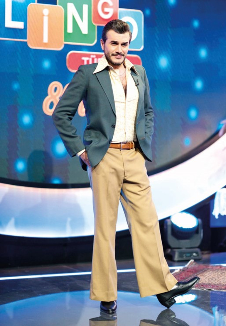 Şarkı Ege’nin keyfini Remos sürüyor