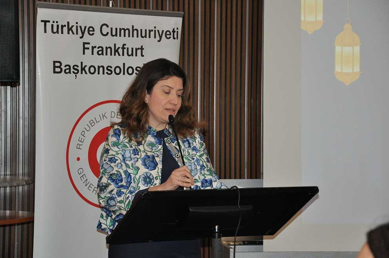 Frankfurt Başkonsolosluğu’ndan geleneksel iftar yemeği