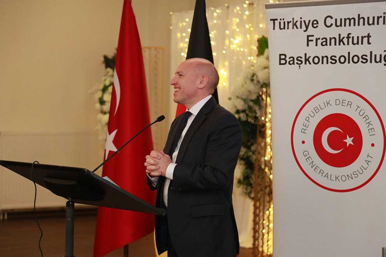 Frankfurt Başkonsolosluğu’ndan geleneksel iftar yemeği
