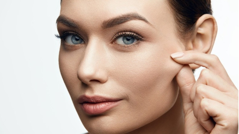 Kolajen üretimini artıran ve kırışıklıkları azaltan en iyi vitaminler