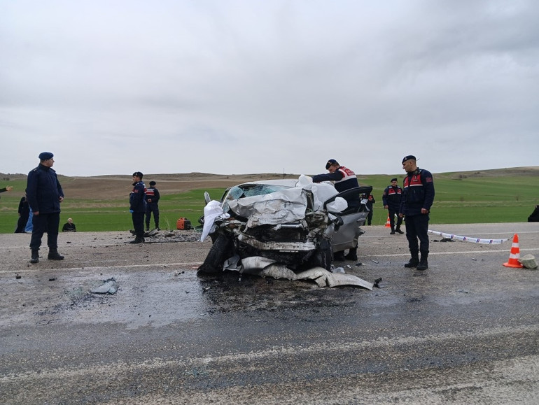 Ankarada trafik kazasında 6 can kaybı Kimlikleri belli oldu