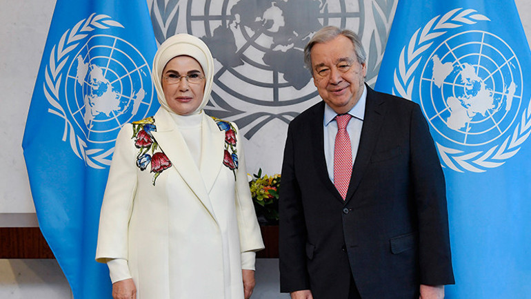 ‘Çöpe atılan eşyaların %60ı kullanılabilir’ Emine Erdoğan: Yavaş ve sürdürülebilir modaya geçmeliyiz