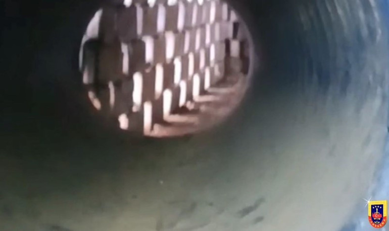 Evinin etrafına her türlü önlemi almış Banyo dolabının arkasından ormana çıkan tünelde yakalandı
