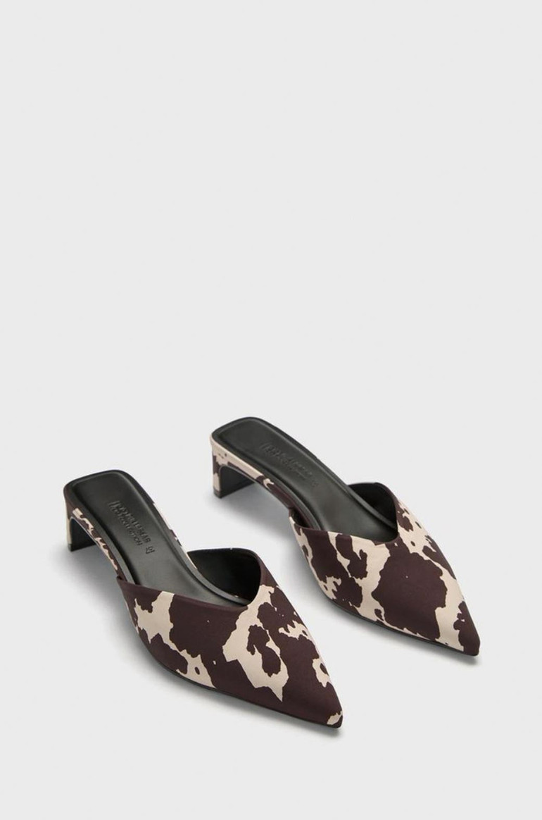 Hayvan desenleri podyumu ele geçirdi