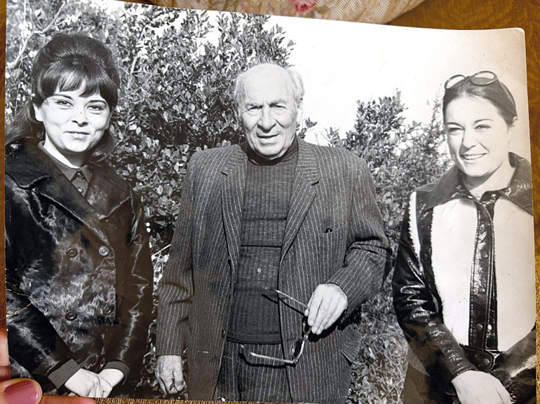 Suna Keskin: Beni tiyatro iyileştirdi... Elmayı bile sabunla yıkıyordum