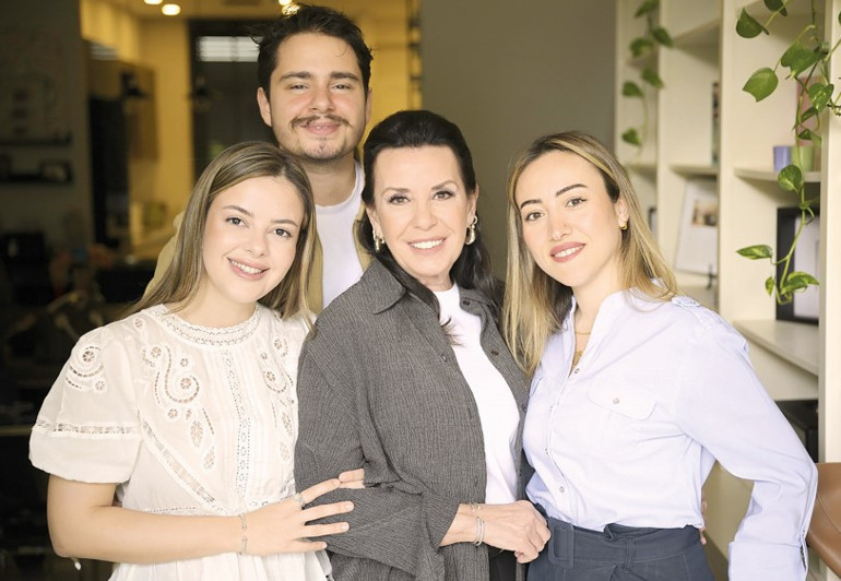 Eski komşulukları özlüyorum, şimdi kimse kimseyi tanımıyor