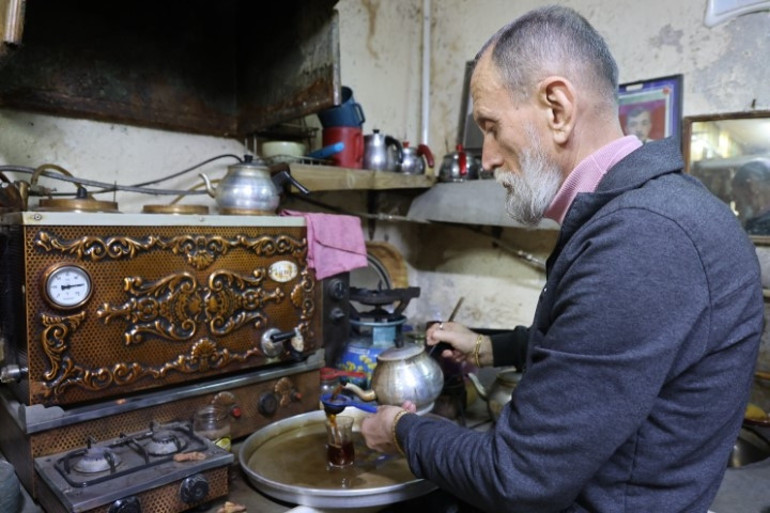 Ölüler Kıraathanesi olarak biliniyor: Bu bayramda da gelenek bozulmadı