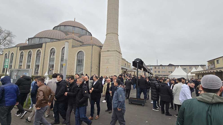 Avrupa’da bayram coşkusu