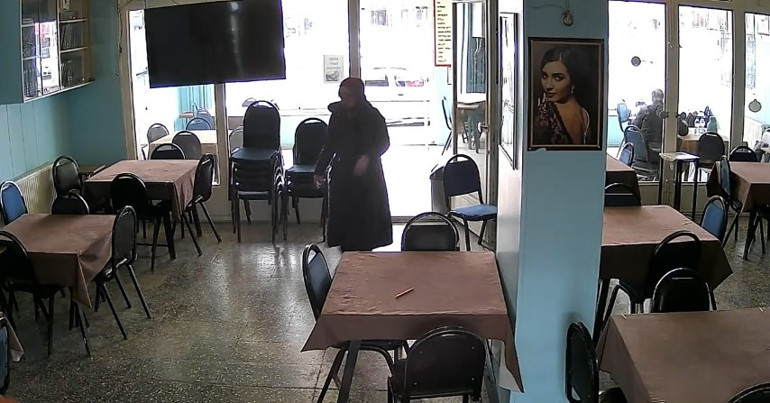 100 lirayla birlikte hakkını helal et notunu bıraktılar... Kamera kaydına bakınca şaşkına döndü | Böylesi ilk kez başımıza geldi