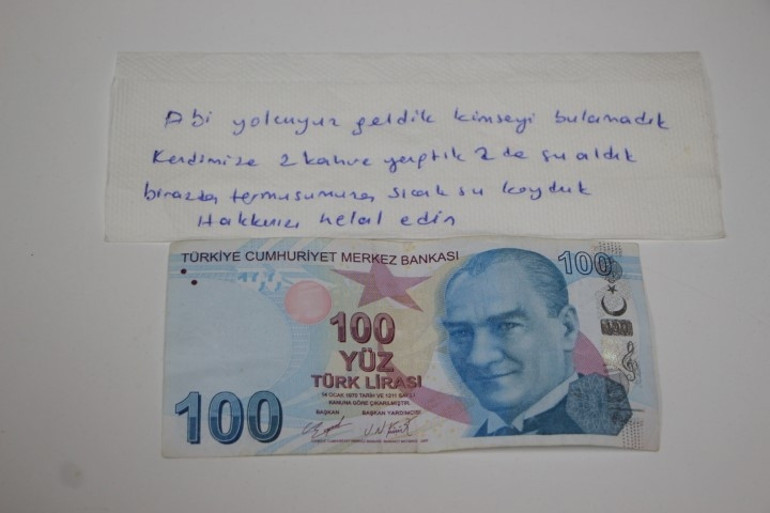 100 lirayla birlikte hakkını helal et notunu bıraktılar... Kamera kaydına bakınca şaşkına döndü | Böylesi ilk kez başımıza geldi