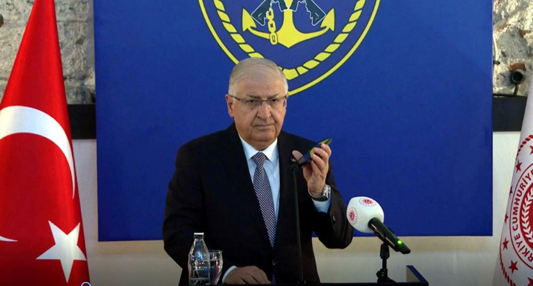 Cumhurbaşkanı Erdoğan bahriyelilerle bayramlaştı: Kıyılarımız artık çok daha güvenli olacak