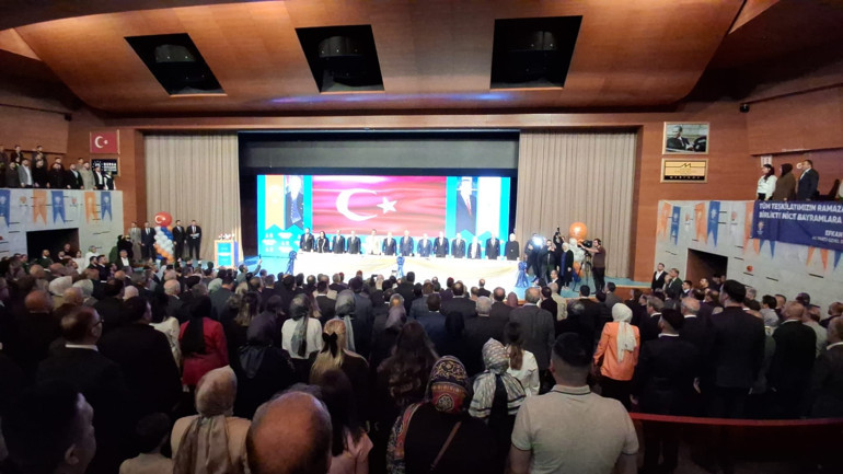 Mustafa Varank: Sayıları abartarak, yalanlar söyleyerek siyasette başarılı olmanın imkanı yoktur