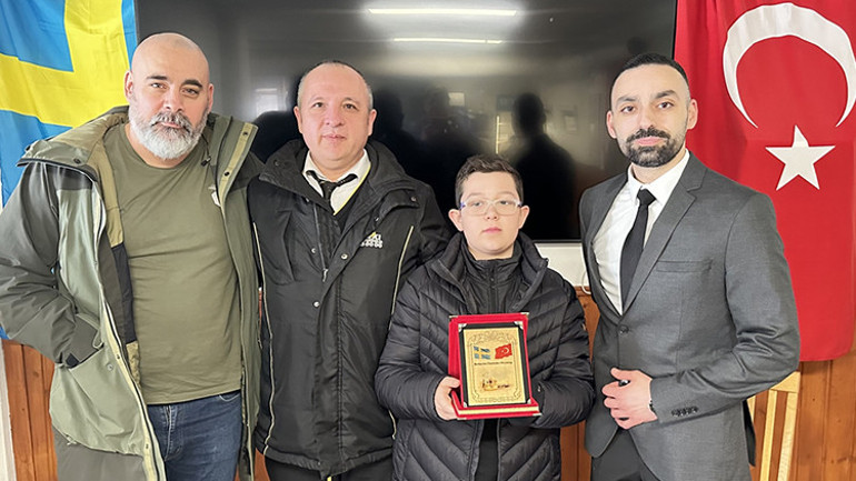 Tüm İsveç komşularını kurtaran Türk baba-oğulu konuşuyor... Kahraman ilan edildiler