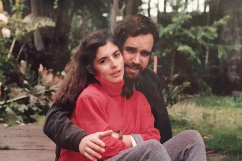 Böylesi filmlerde bile yok Birbirlerini gördükleri an kurulan bağ 40 yıldır kopmadı: Bazen aşk sizi en sıra dışı yerlerde buluyor