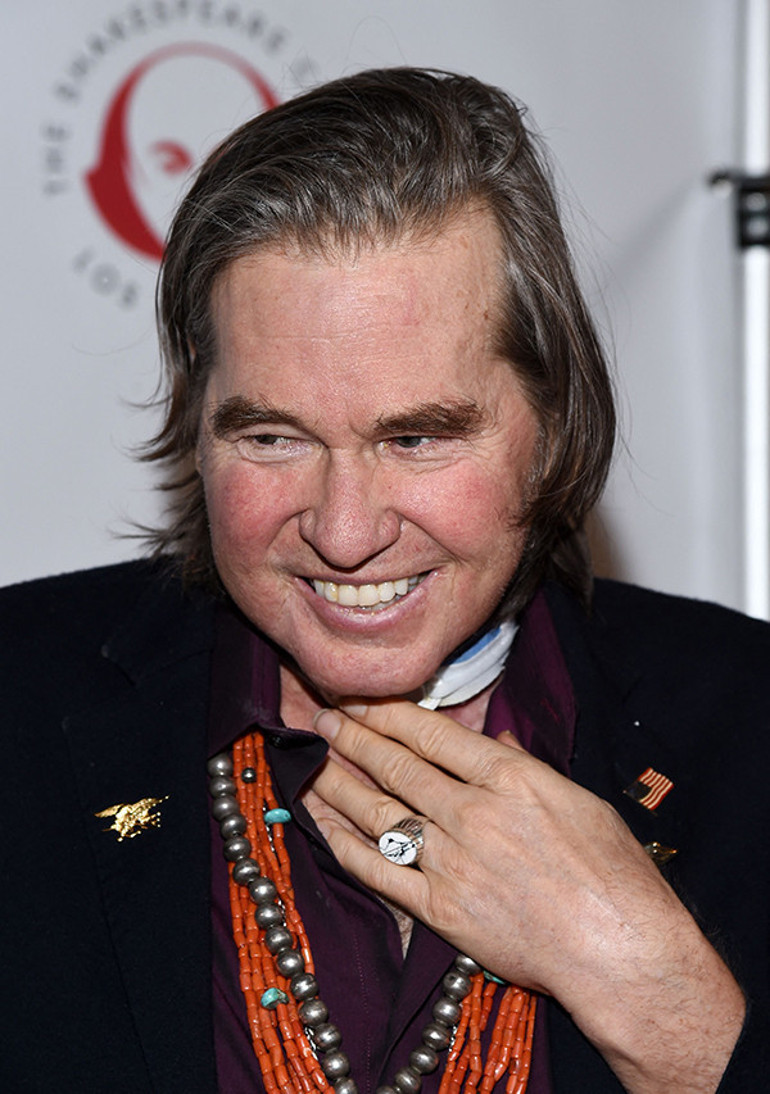 Kanseri yenip setlere geri dönmüştü... Hollywoodun efsane oyuncusu Val Kilmer hayatını kaybetti