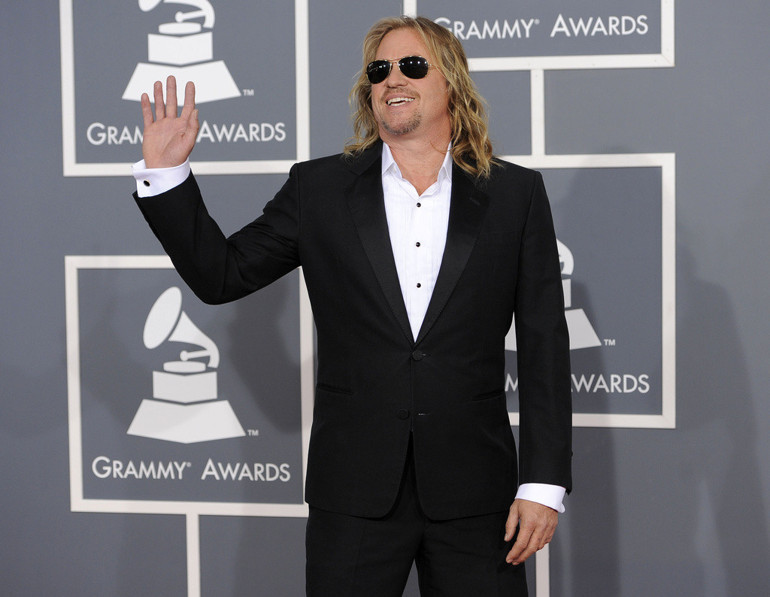 Kanseri yenip setlere geri dönmüştü... Hollywoodun efsane oyuncusu Val Kilmer hayatını kaybetti