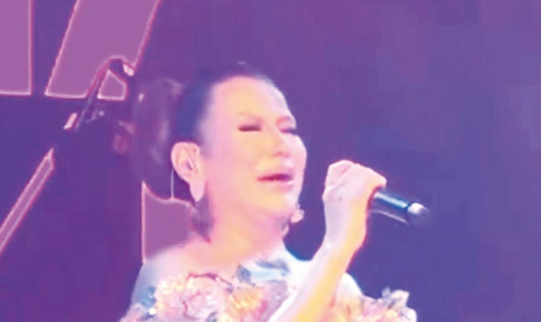 Şarkılar, gözyaşları Volkan Konak için