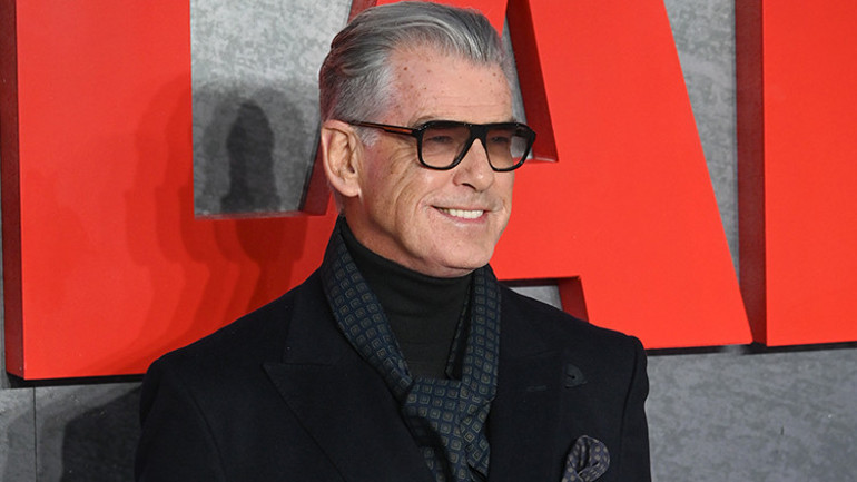 Kameralara hep gülümseyerek baktı ama hayat onu en büyük acılarla sınadı… Önce eşini sonra da kızını aynı hastalığa kurban verdi