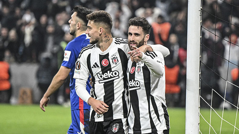 Beşiktaşlı Rafa Silva Galatasaraylı Mertensin rakibi oldu Gözü Avrupa zirvesinde