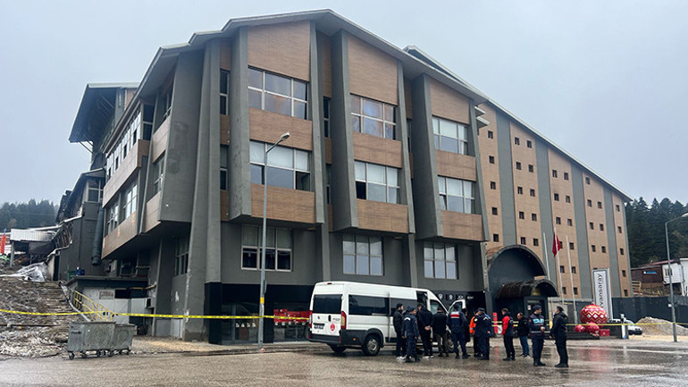 Şampiyon kayakçı Berkin Usta ve babası yangında hayatını kaybetmişti: Anneden de acı haber geldi