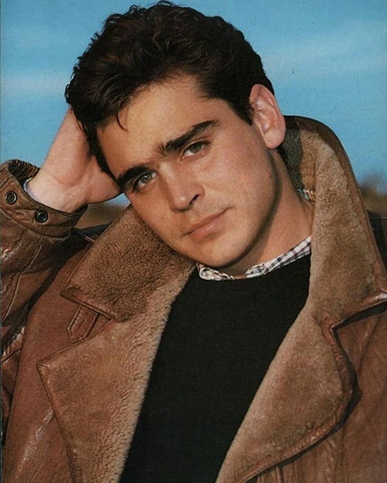 Bir dönemin en gözde mankeniydi... Köklerini hiç unutmadı, köyüne ev bile yaptırdı: Halaya bayram ziyareti