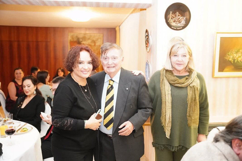 Müjde Arla Türkan Şoray Münihte