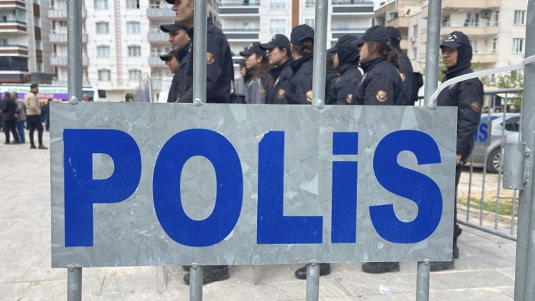 Öcalanın doğum günü için gidiyorlardı: Güvenlik güçleri tarafından izin verilmedi