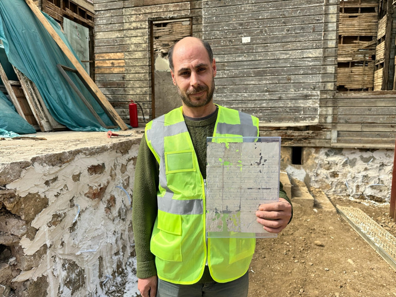 Pendikte restorasyon çalışmalarında 61 yıllık aşk mektubu bulundu