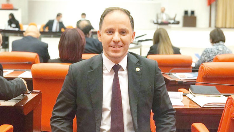 Özel’in PM listesi de firesiz