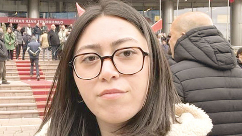 Özel’in PM listesi de firesiz