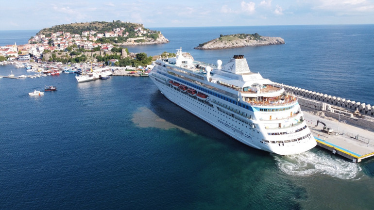 Ramazan Bayramı tatilinde 6 bin nüfuslu ilçeye 130 bin kişi geldi