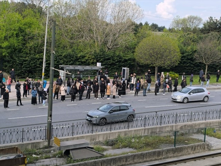İstanbulda arızalanan metro ve teleferik hattındaki seferler normale döndü