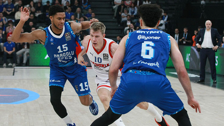 EuroLeaguede son hafta büyük heyecan yaşanacak