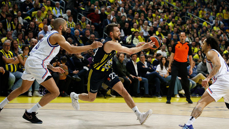 EuroLeaguede son hafta büyük heyecan yaşanacak