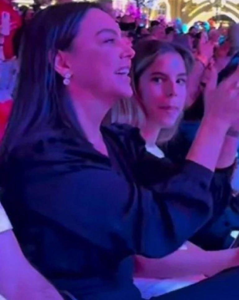 Ebru Gündeş’in kızı Alara büyüdü