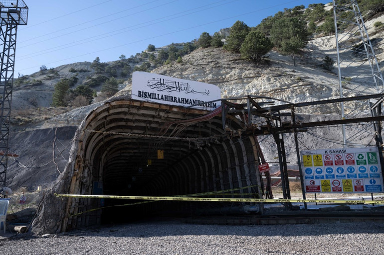 Ankarada maden ocağında göçük: 2si ağır, 14 yaralı