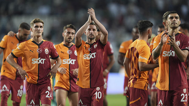 Galatasaraylı Mertens ilk kez açıkladı Osimhen ve transfer itirafı