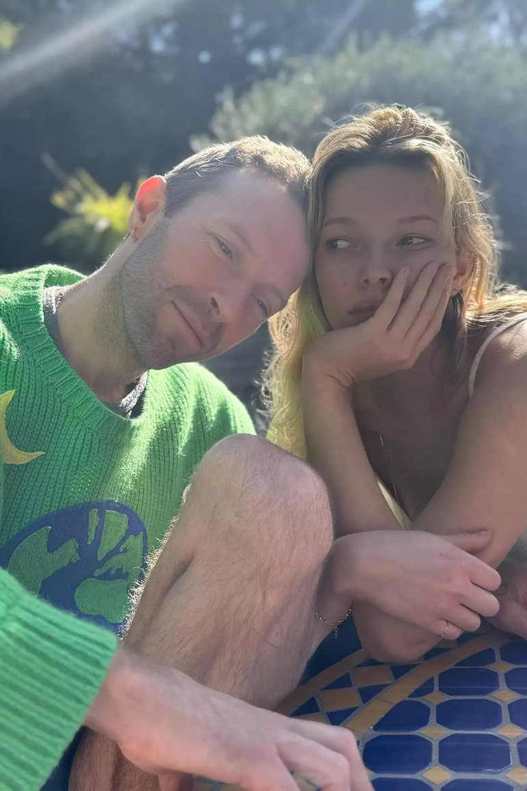 İki evladı da yuvadan uçtu… Evi de kalbi de boş kaldı… Şimdi çok pişman: Keşke daha çok doğursaydım