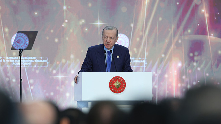 Cumhurbaşkanı Erdoğandan CHPye tepki: Ülkesini başka ülkelere şikayet edenler bu gururu anlayamaz