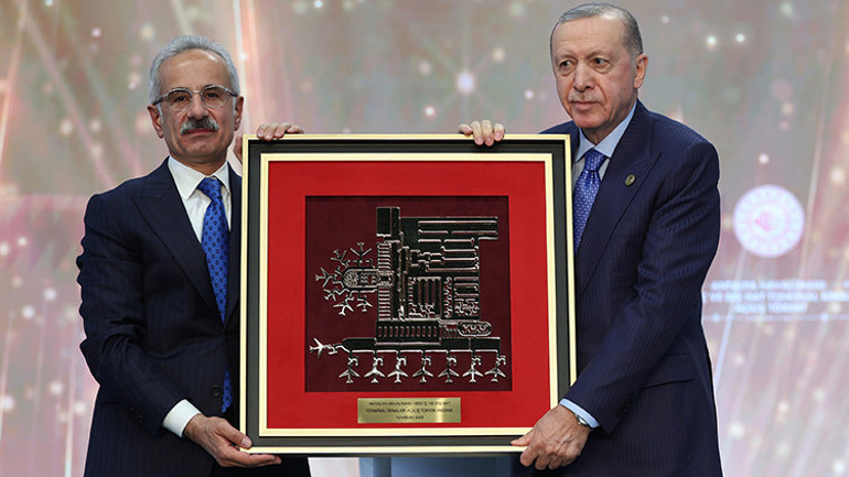 Cumhurbaşkanı Erdoğandan CHPye tepki: Ülkesini başka ülkelere şikayet edenler bu gururu anlayamaz