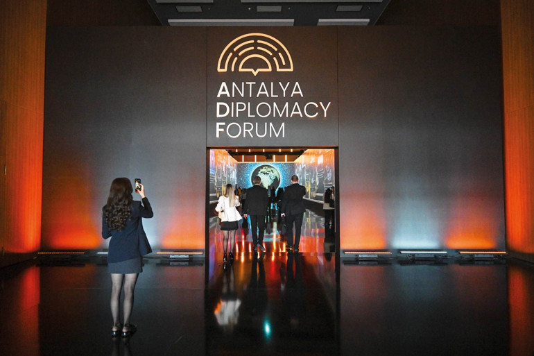 Diplomasi rüzgârı hızlanacak
