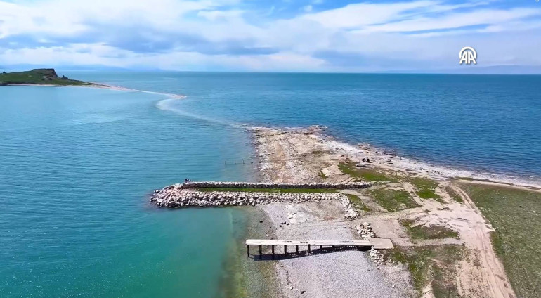 Van Gölü çekilince gün yüzüne çıktı Yüzde 60ı görünür hale geldi