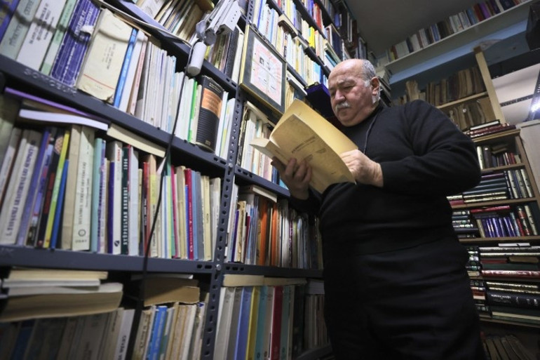 Babasına özenerek başladı; eline para geçtikçe satın alıp evinde biriktirdi | Türkiyede çok nadir ve zor bir işi yapıyorum